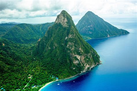 the pitons st lucia pics.